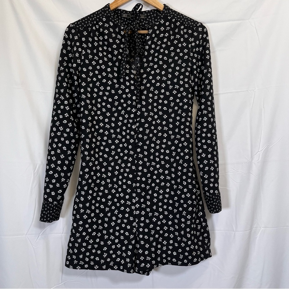 Zara Trafaluc Floral Shorts Romper Long Sleeve Size XS Neck Tie Boho Casual